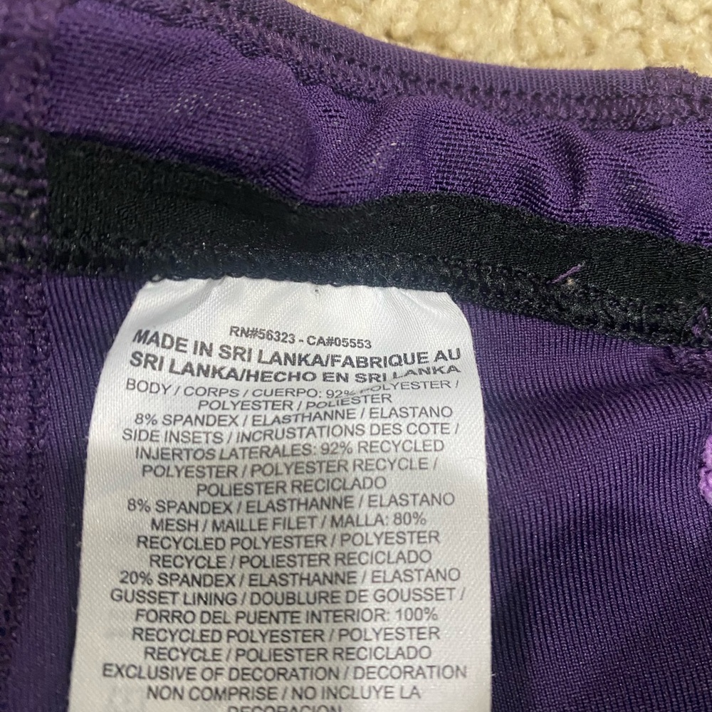 Nike Dri Fit Women’s XS Purple Capri Leggings Zip Pocket Drawstring - Picture 4 of 9